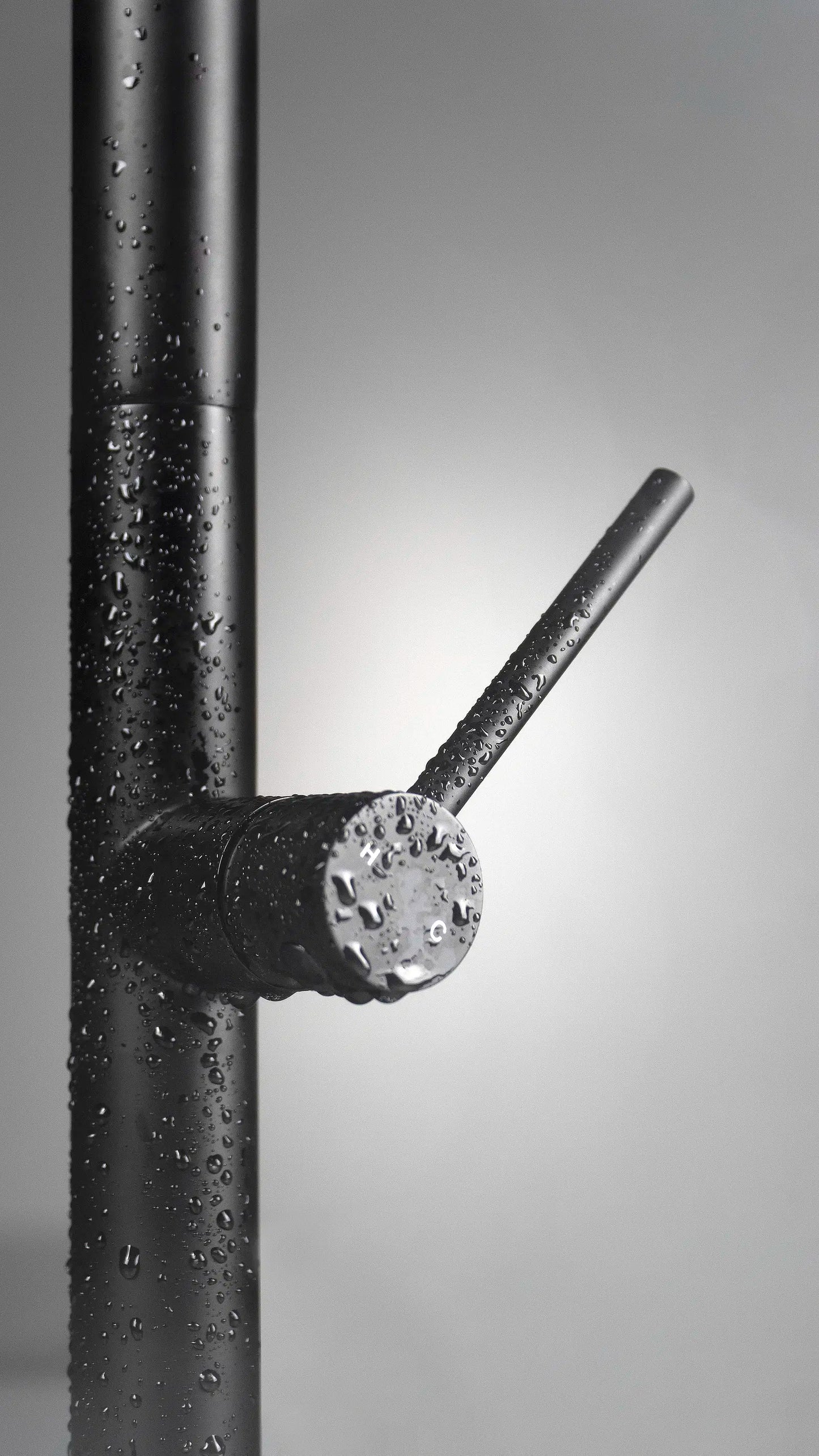 Virtuves jaucējkrāns ar izvelkamu snīpi - 2 veidu sprauslas Olf, 45 cm, melns - N1 Home