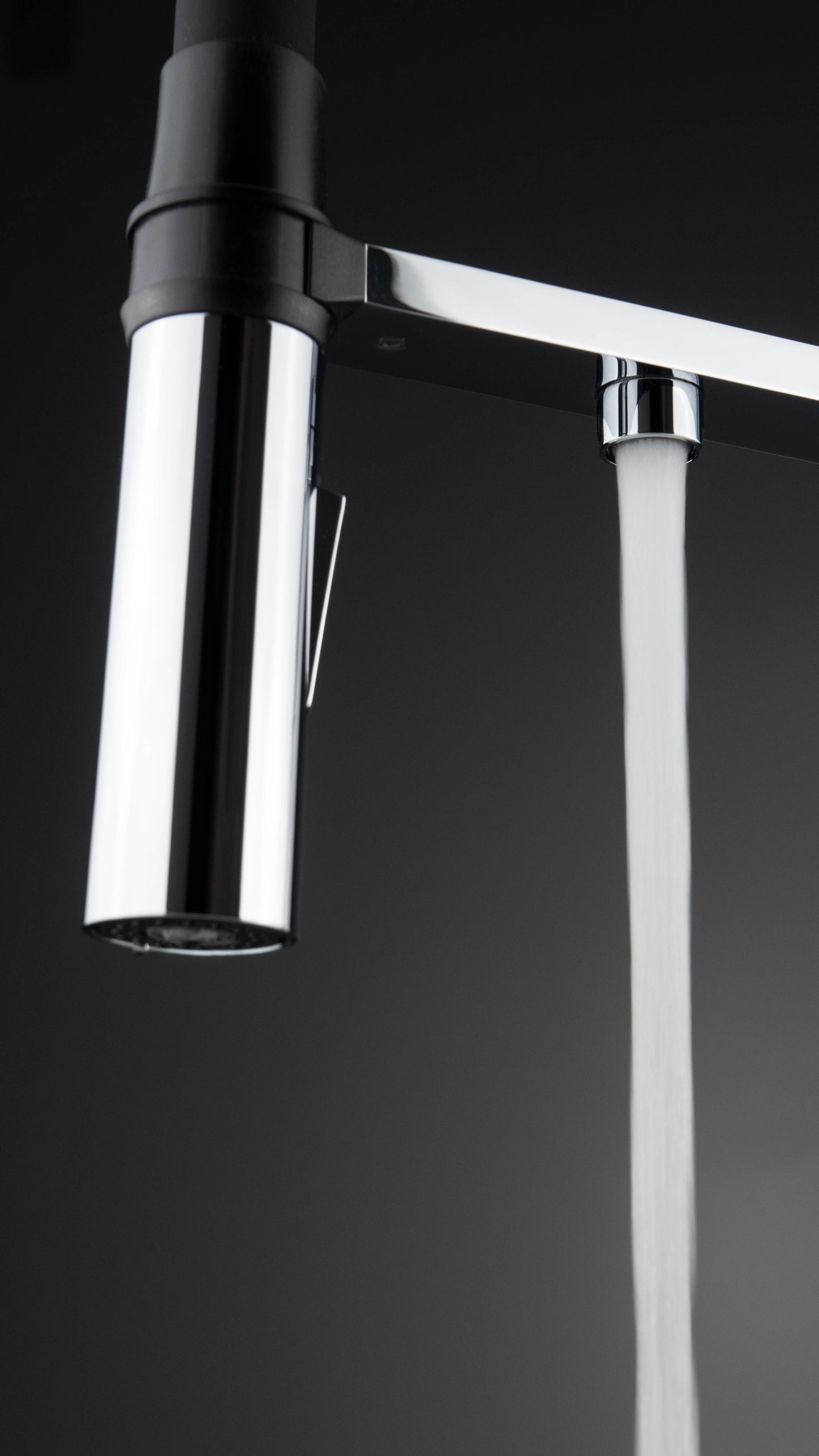 Virtuves jaucējkrāns ar ūdens filtra pieslēgumu un elastīgu snīpi Magnetic 549 mm hroms - N1 Home