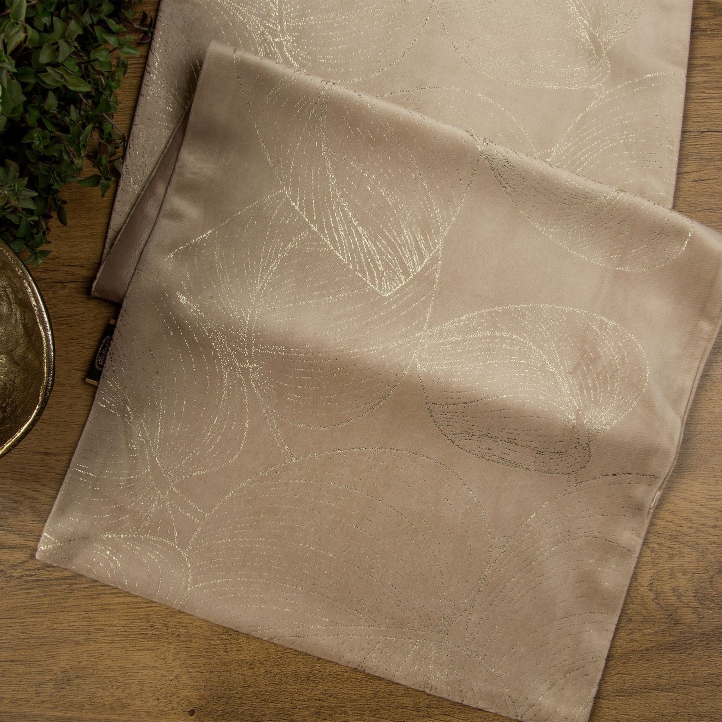 d3d16930d69f59d9f985723d1b3e8c6d