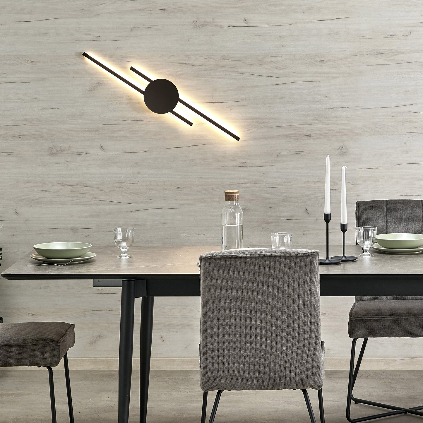 Sienas lampa Java 170 × 50 × 860 mm melns - N1 Home