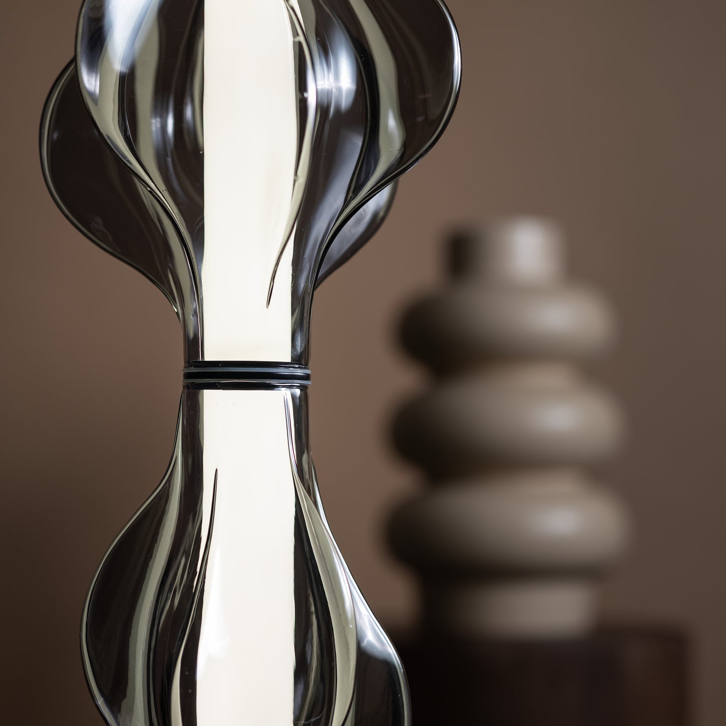 LED piekaramā lampa Elvis 22W 18/18/210 cm melns