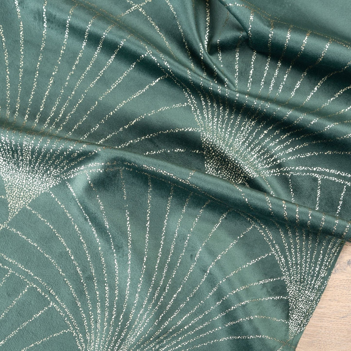 6821880e5f1012721e1d34eca953a351