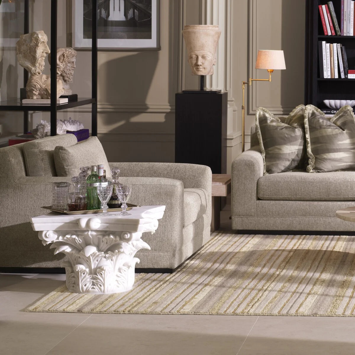Krēsls Manhattan Eichholtz 118/117/77 cm Hunt Chenille taupe | black base - N1 Home