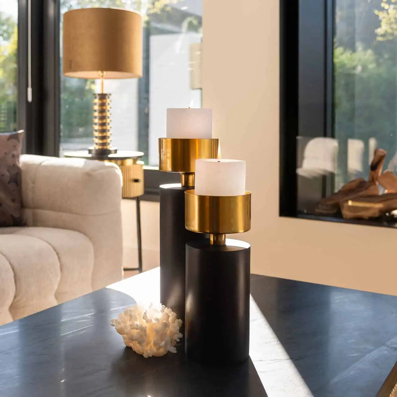 Kafijas galds Ironville gold Richmond Interiors 40/140/80 cm zelts/melns marmors - N1 Home