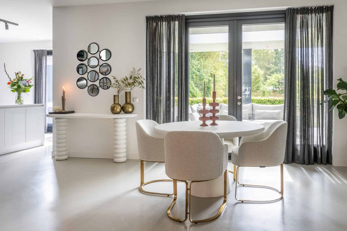 Konsole Bloomstone Richmond Interiors 170/82/40 cm balts
