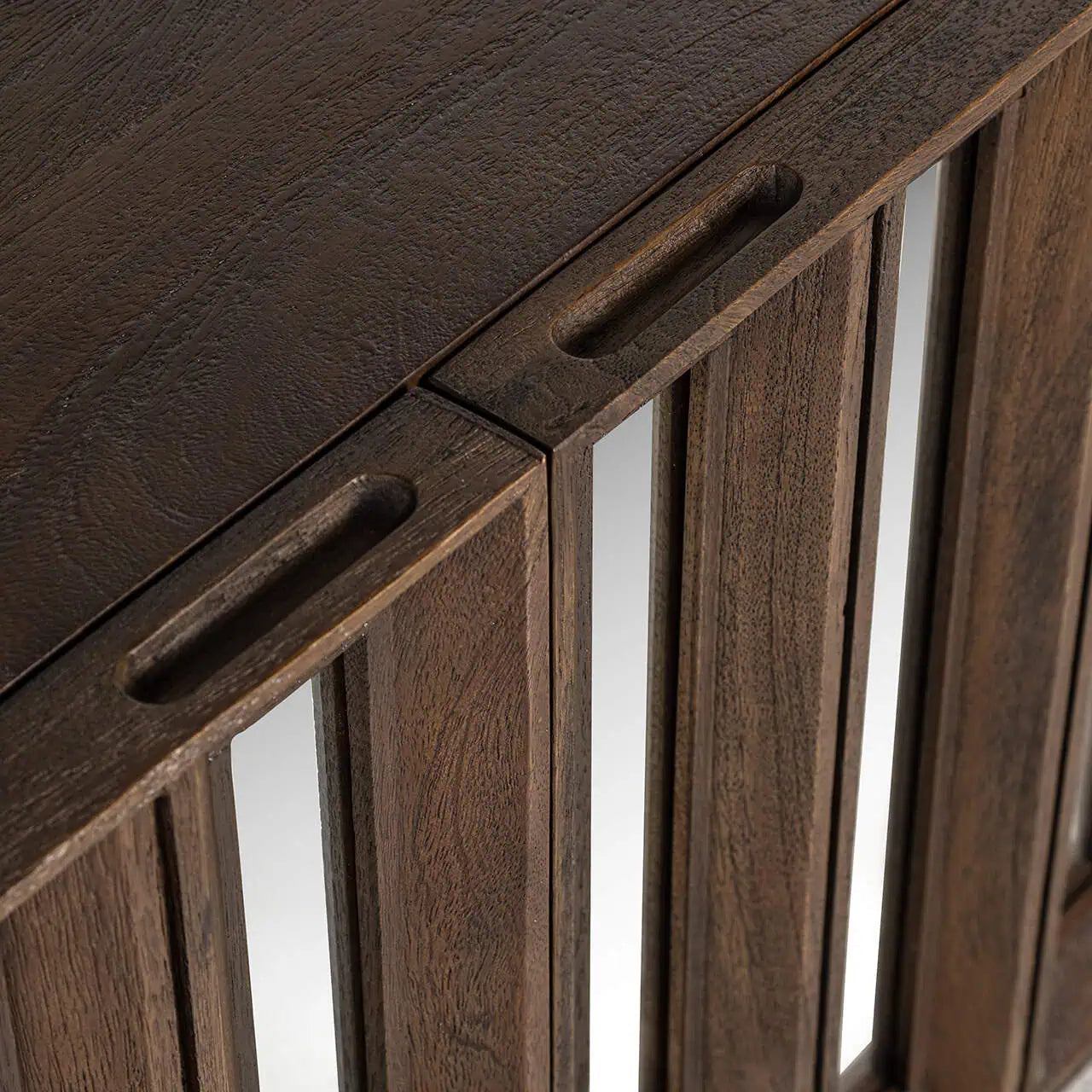 TV skapis Bryant 4 durvis Richmond Interiors 56/180/40 cm brūns - N1 Home