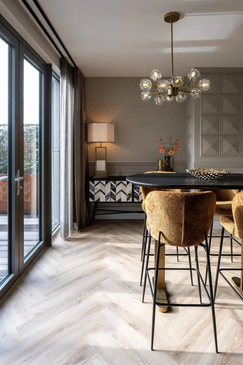 Bāra galds Revelin Richmond Interiors 106/140/75 cm melns/zelts - N1 Home