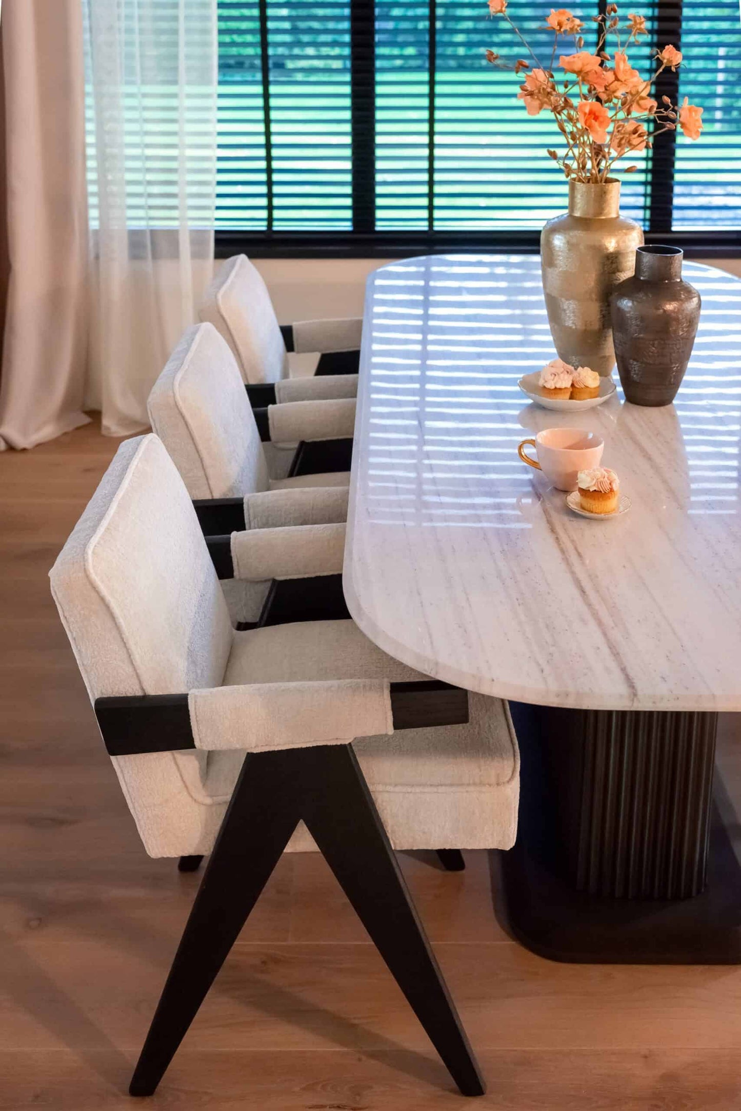 Vāze Joah Richmond Interiors 17/17/29 cm smoke