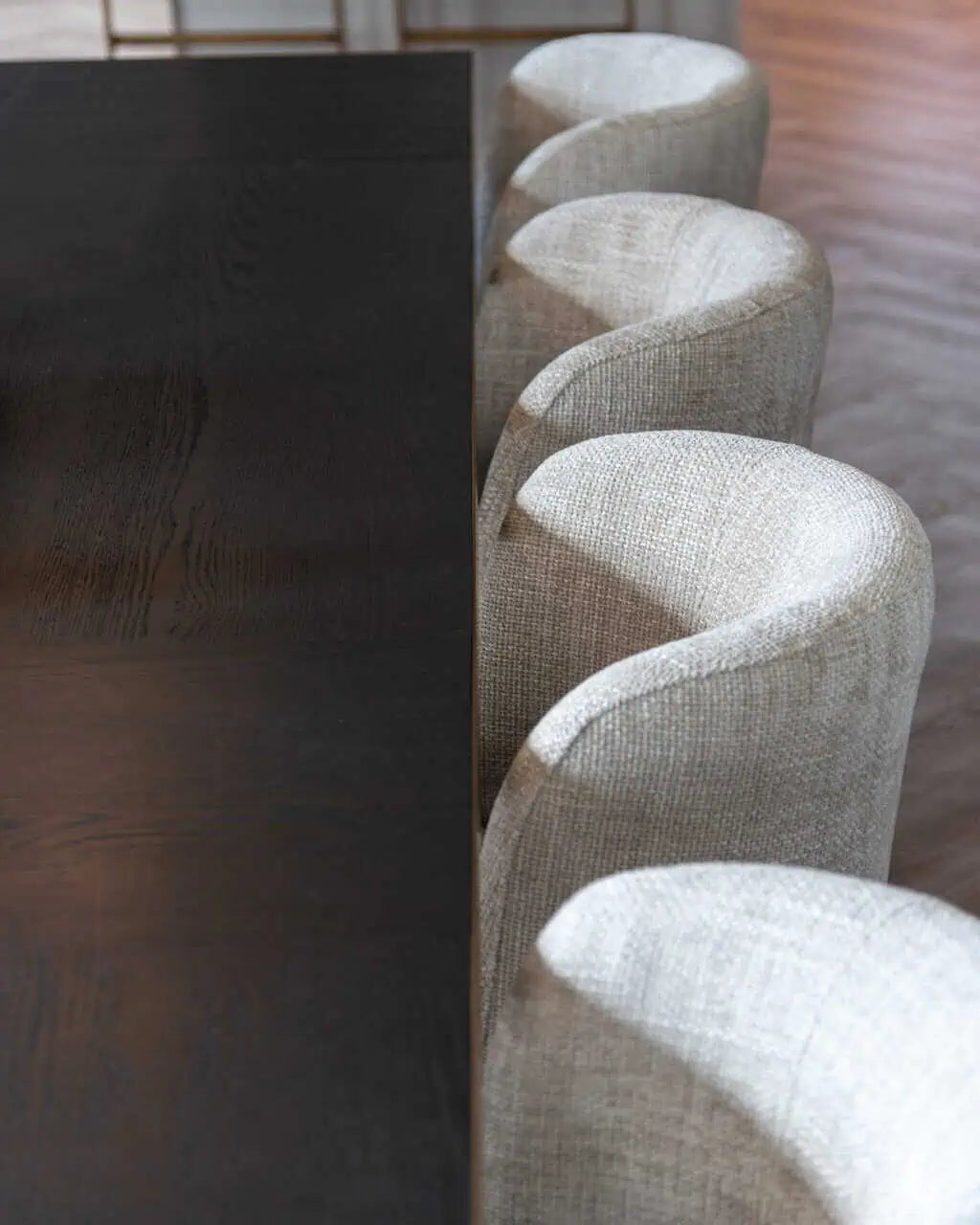 Galds Cambon dark coffee Richmond Interiors 76/320/110 cm tumši brūns - N1 Home