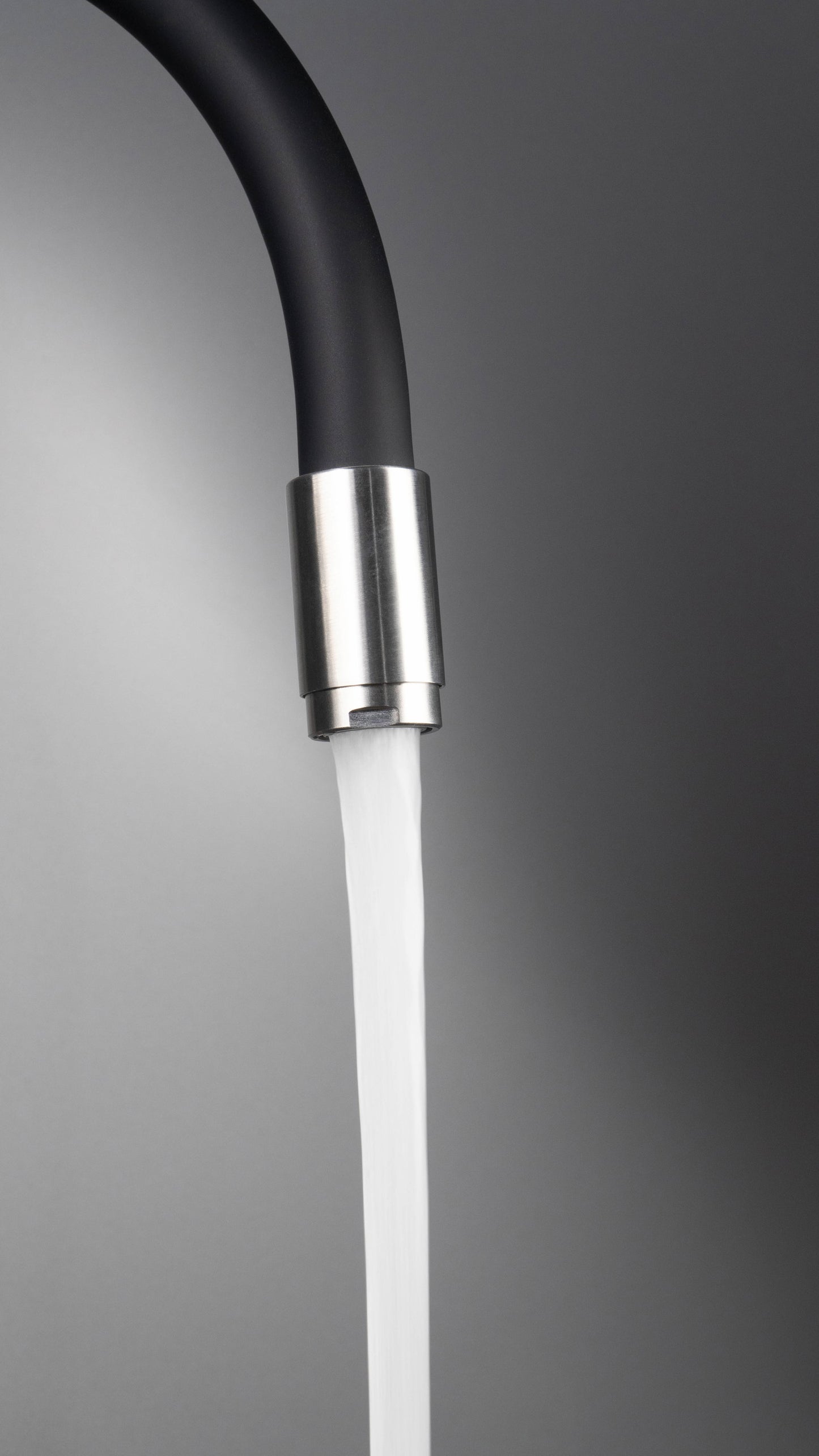 Virtuves maisītājs ar elastīgu uzgali Luno 38 cm melns/hroms - N1 Home