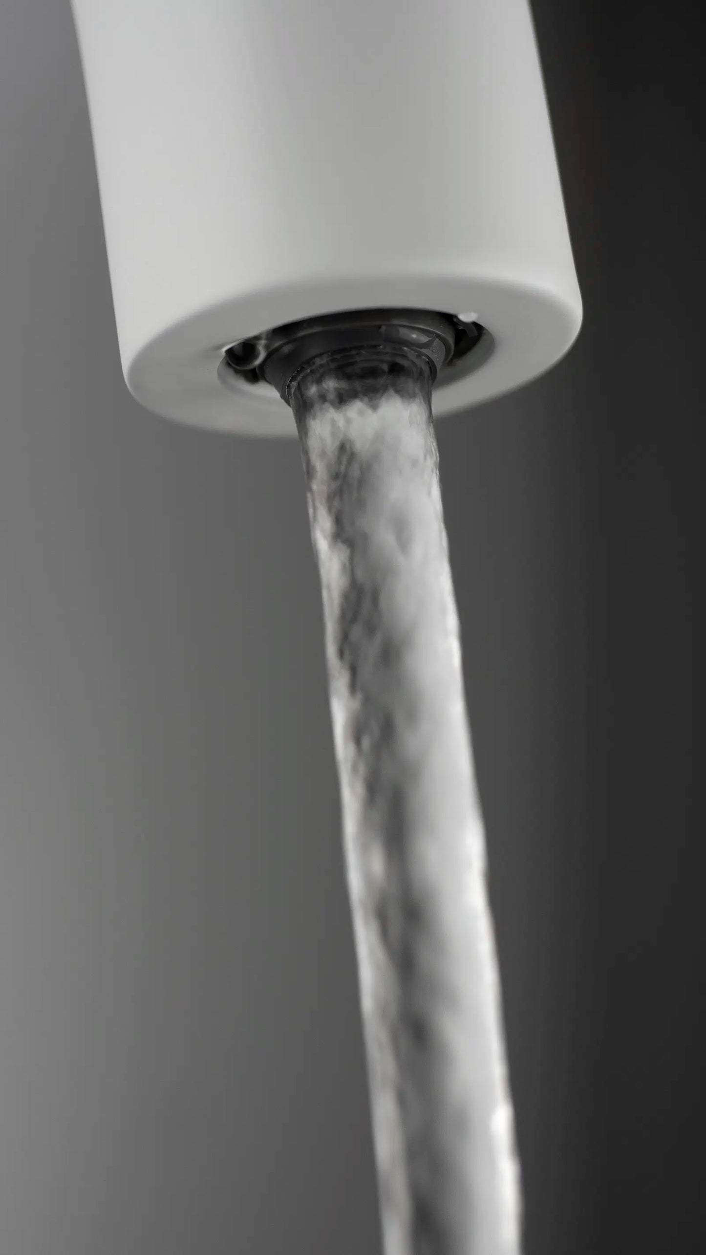 Vannas maisītājs, brīvi stāvošs, ar dušas komplektu Silia 150 cm matēta bronza - N1 Home