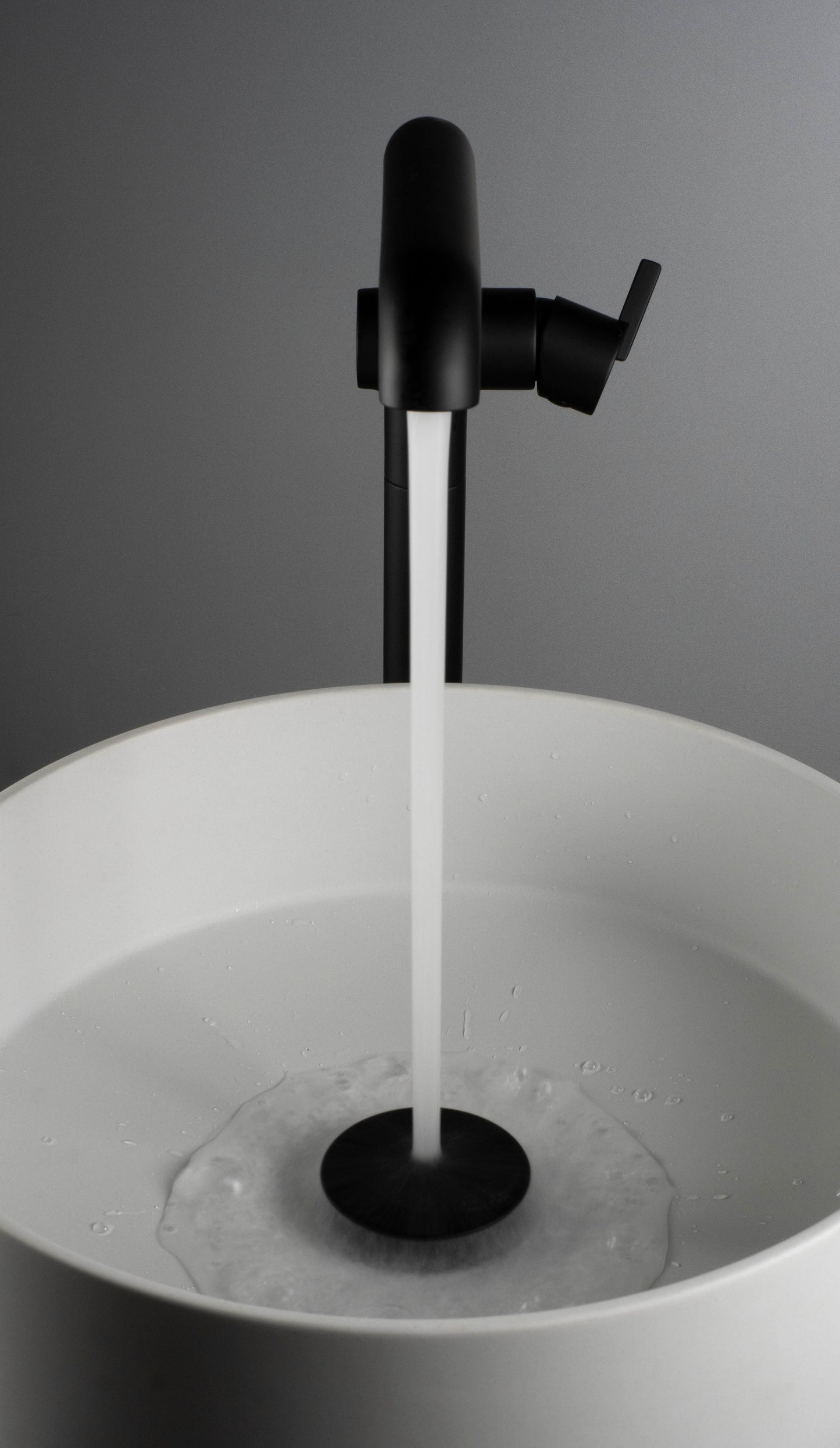 Izlietnes maisītājs, brīvi stāvošs Silia 1090 mm nero - N1 Home