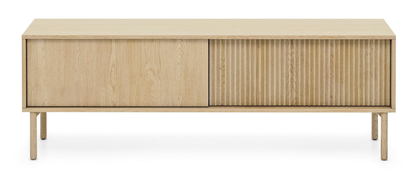 TV skapis Tavis 51/153/39 cm ozols