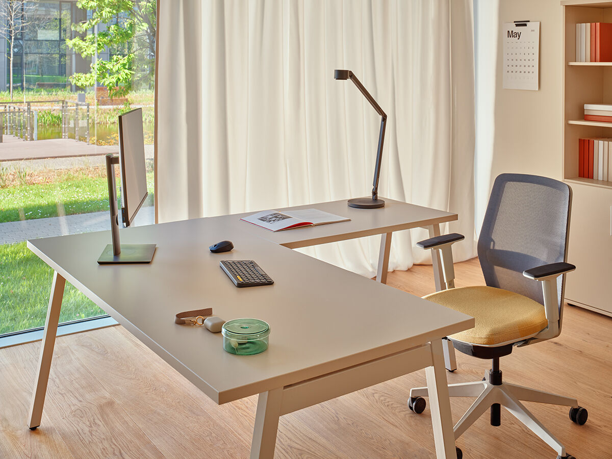 Krēsls Eho 1 61/66/106 cm  latte/dažādas polsterējuma krāsas - N1 Home