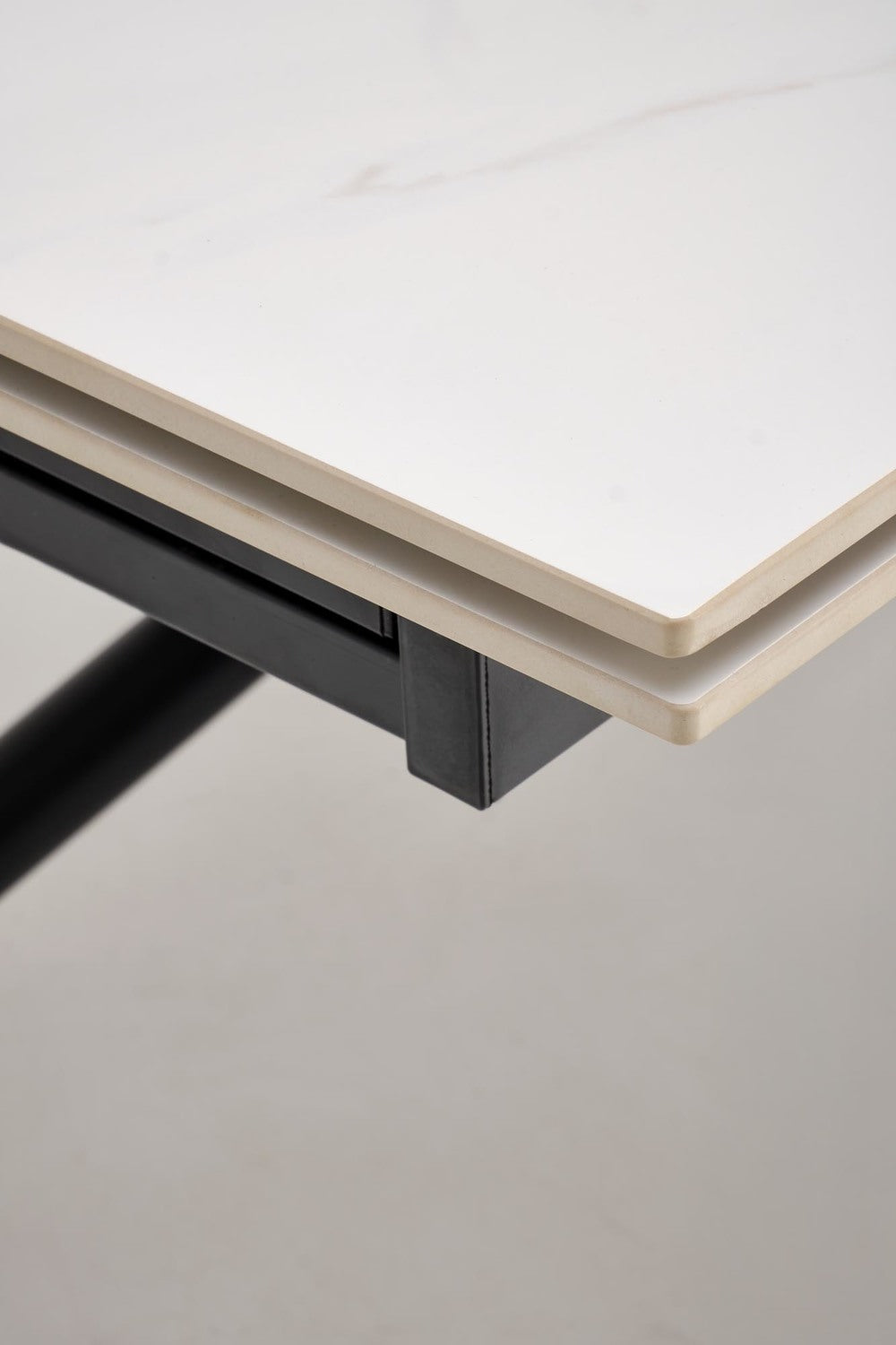 Galds Vitora 160/90/75 cm balts marmors/melns - N1 Home