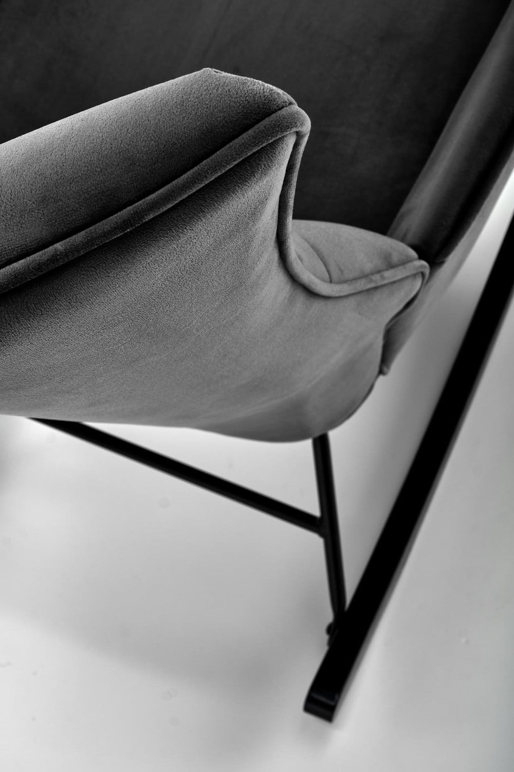 Krēsls Baz 70/90/92/48 cm melns - N1 Home