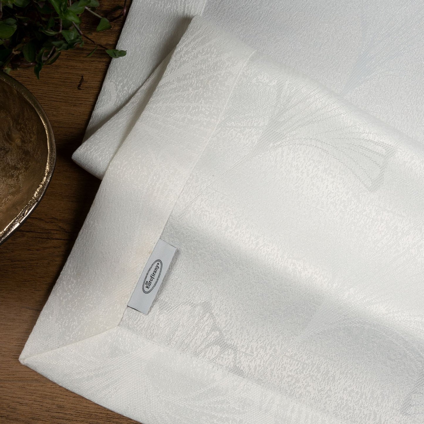 e62e1f5b97e2b5f1ef3327c86ffbed56