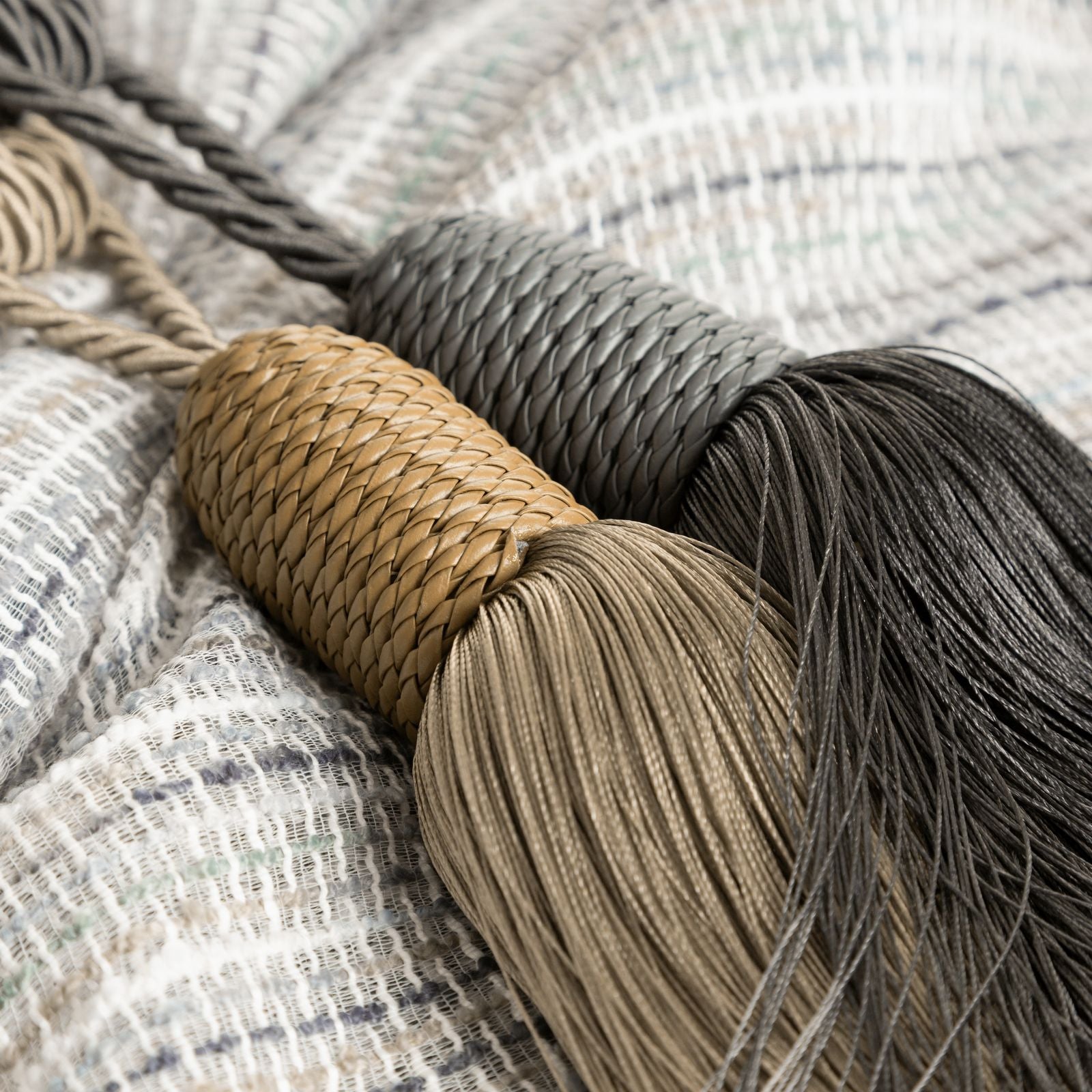 5ae24fb0c60e5f912728deb5c62e4f75