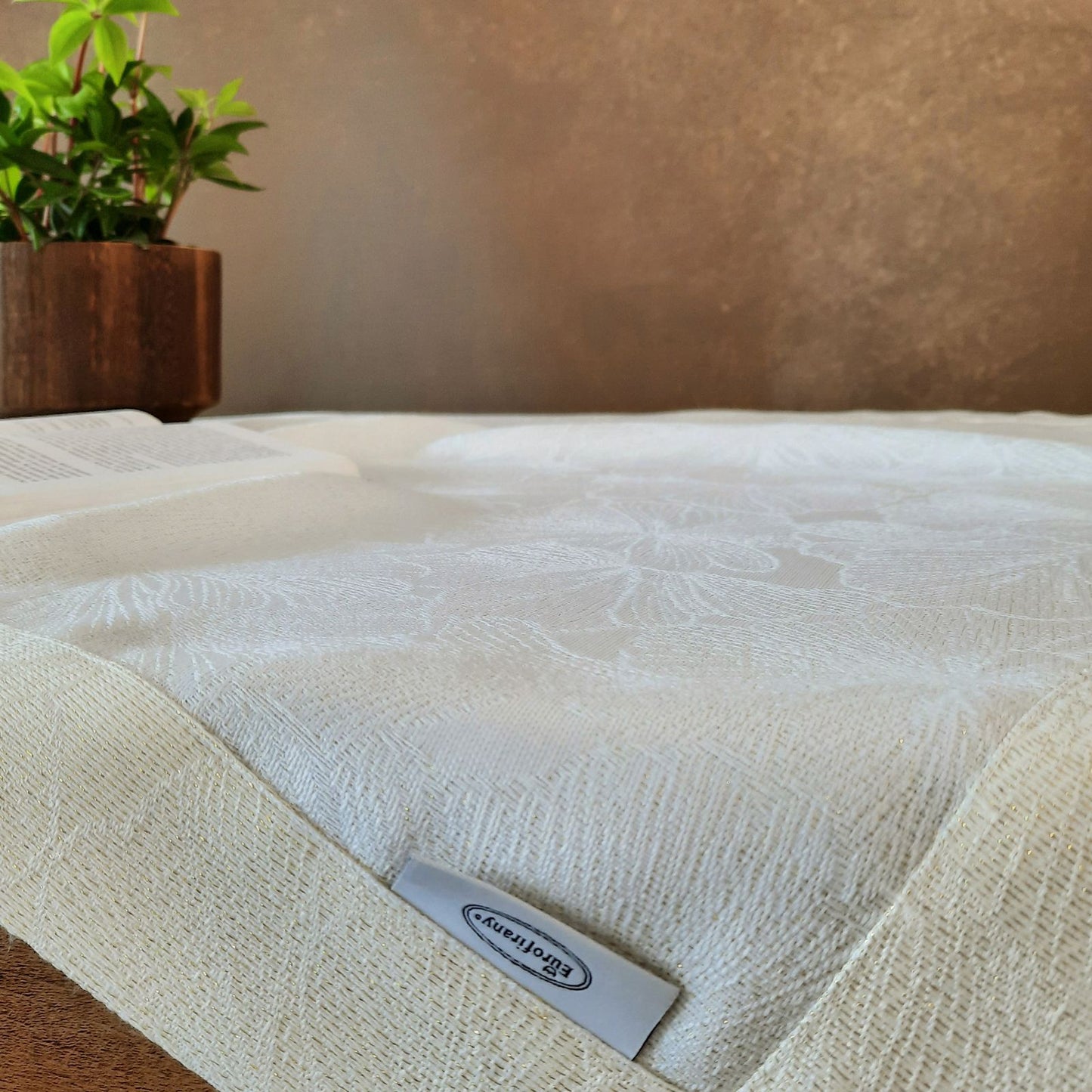 4924ccaf7dbf354775cd4f35328dcf5b