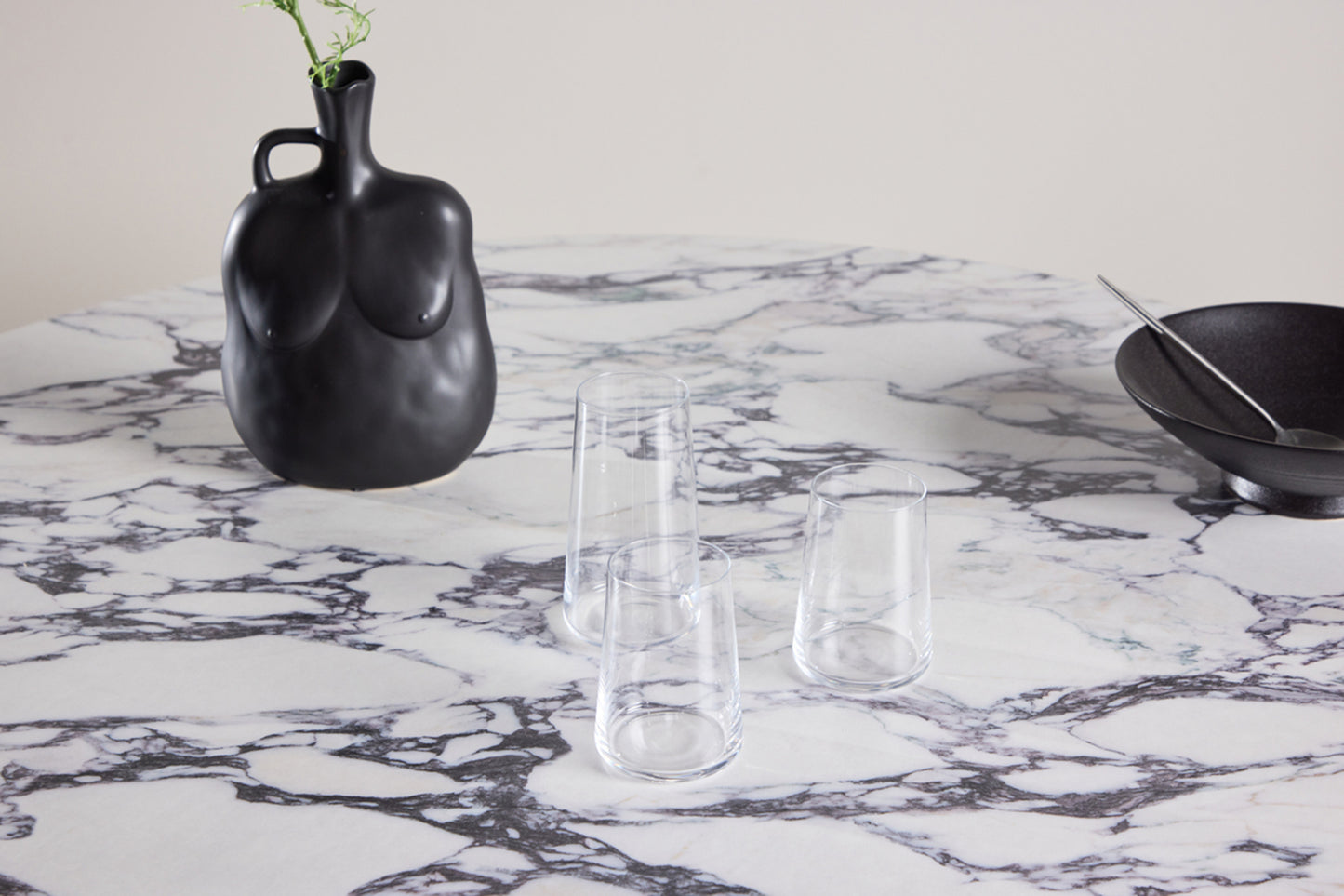 Galds Velaj 120/120/75 cm gaiši pelēks marmors/ozols