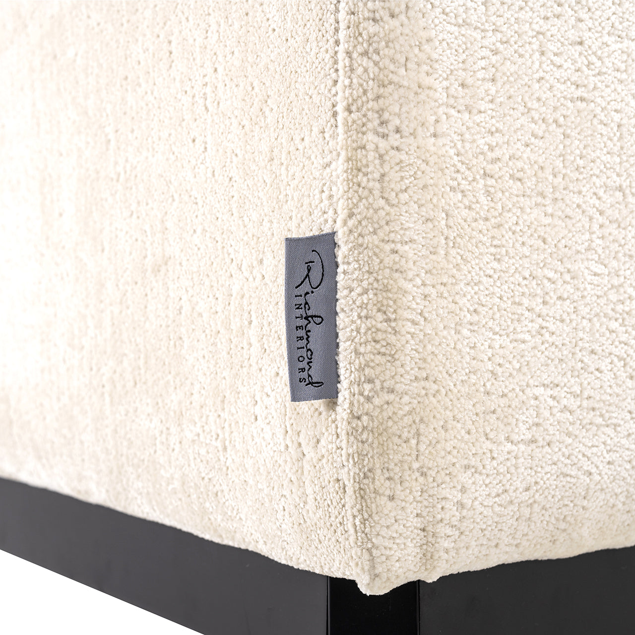 Dīvāns Beaudy Richmond Interiors 74/230/96 cm FR-Bergen 900 white chenille - N1 Home