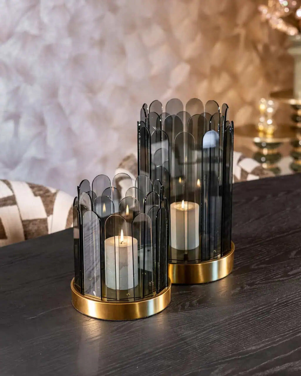 Svečturis Daisey smoke small Richmond Interiors 27/22/22 cm dūmi - N1 Home