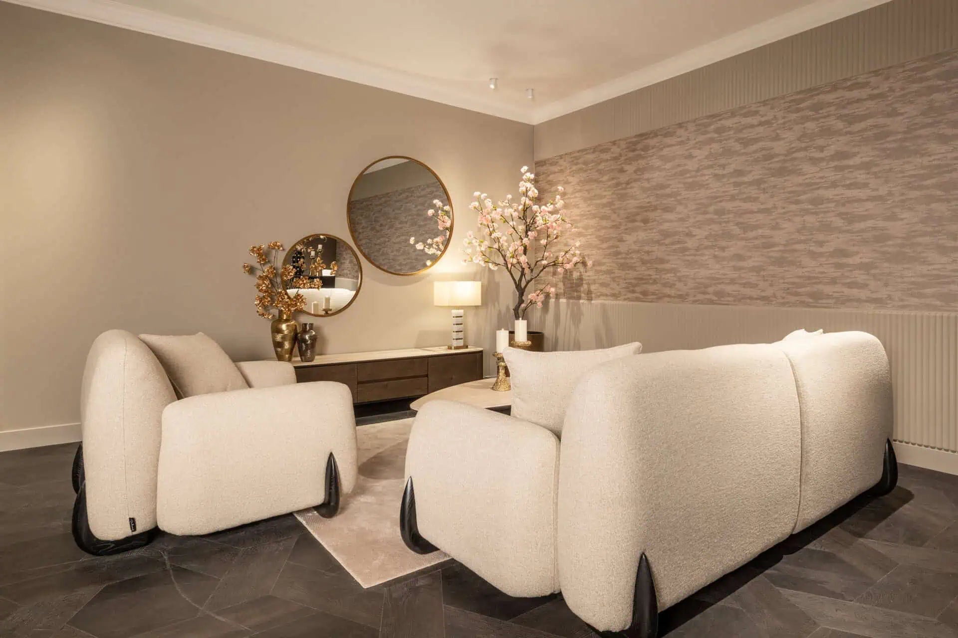 Krēsls Godiva biscotti Richmond Interiors 84/121/111 cm bēšs - N1 Home